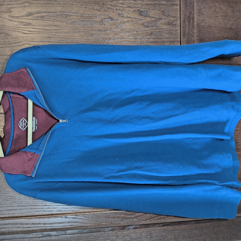 St. John's Bay Blue and Maroon Sweatshirt